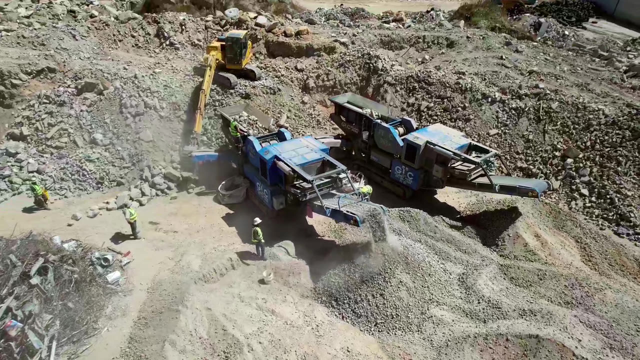 Two JTEC 963+ crushers working at GLC Plant Hire, Cape Town